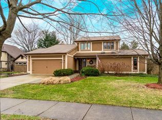 653 Paddlewheel Dr, Westerville, OH 43082