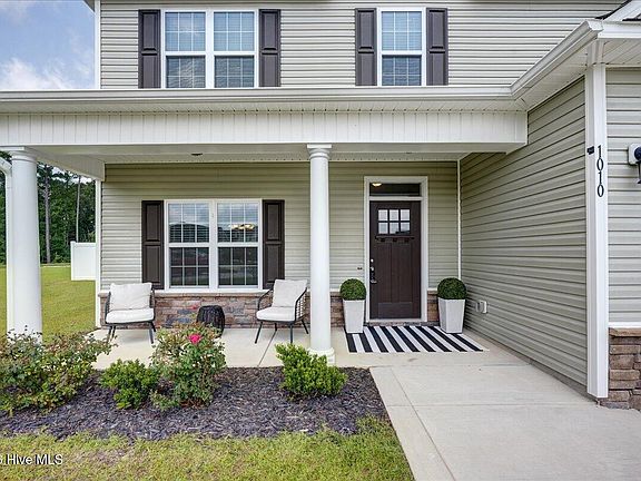 4th image of 1010 Sailfish Street