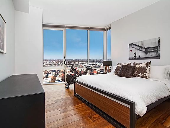 4th image of 21 India St #29E
