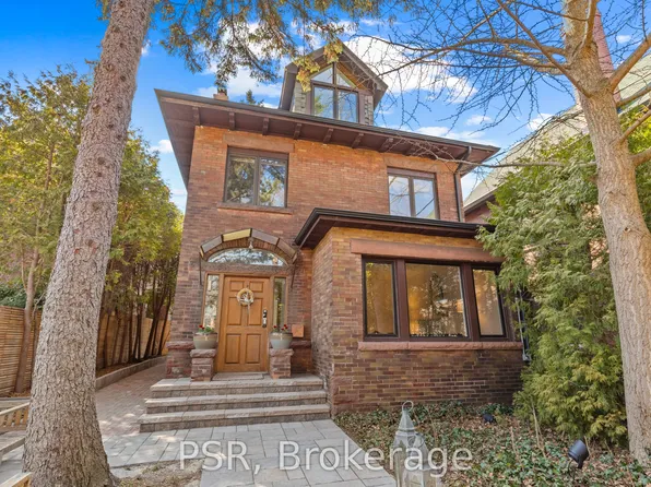 132 Indian Rd, Toronto, ON M6R 2V6