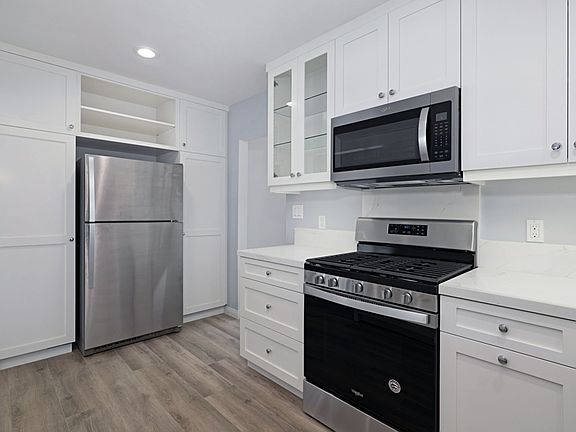 5th image of 4676 Moraga Ave