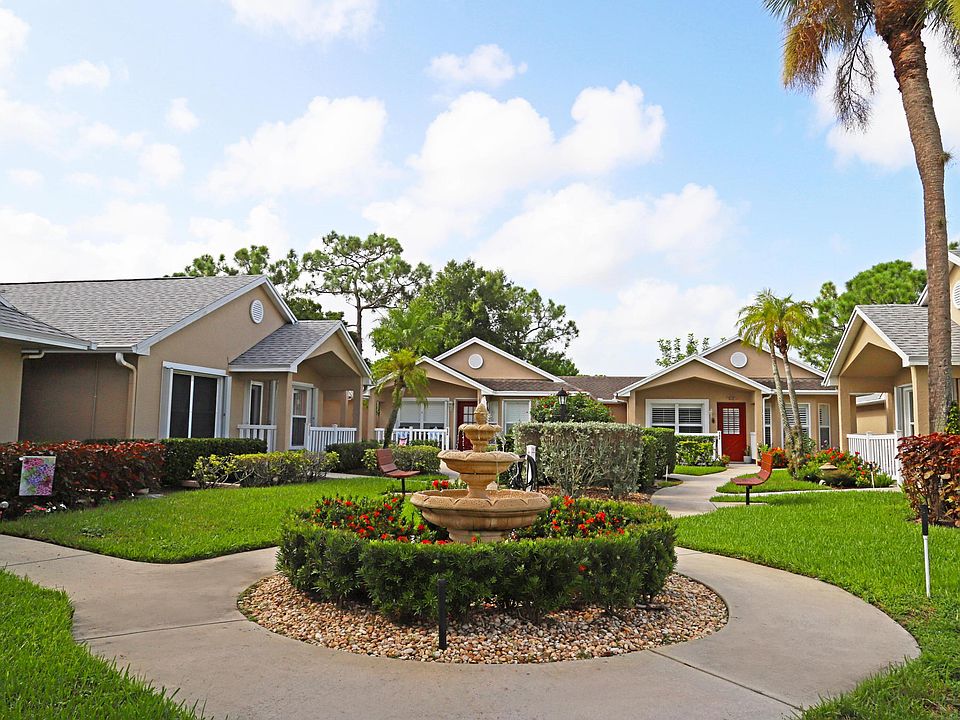 1st image of 544 NW San Remo Circle