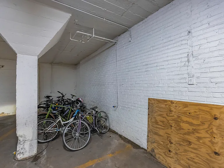 329 Belt Ave #402 — Photo 14