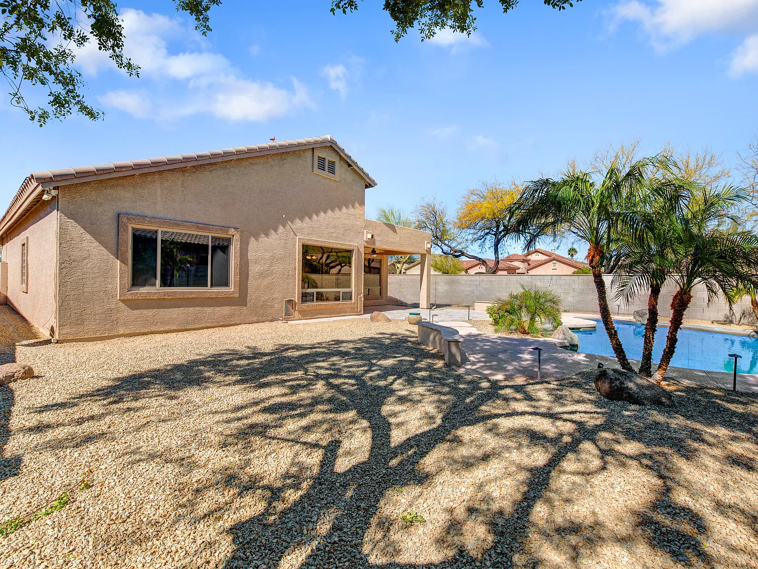 4 bed, 2114 sqft, $3,150 — Photo 2