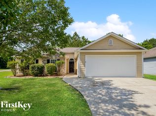 851 Meriweather Dr, Calera, AL 35040
