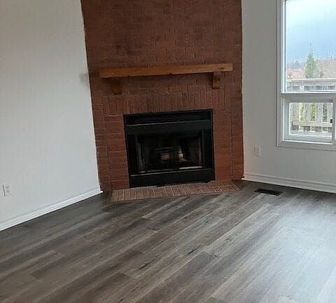 5th image of 42 Coe Dr