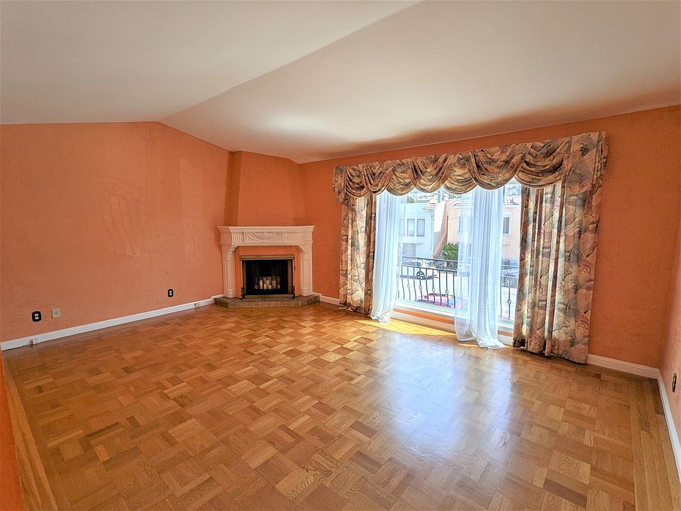 1st image of 2075 20th Ave