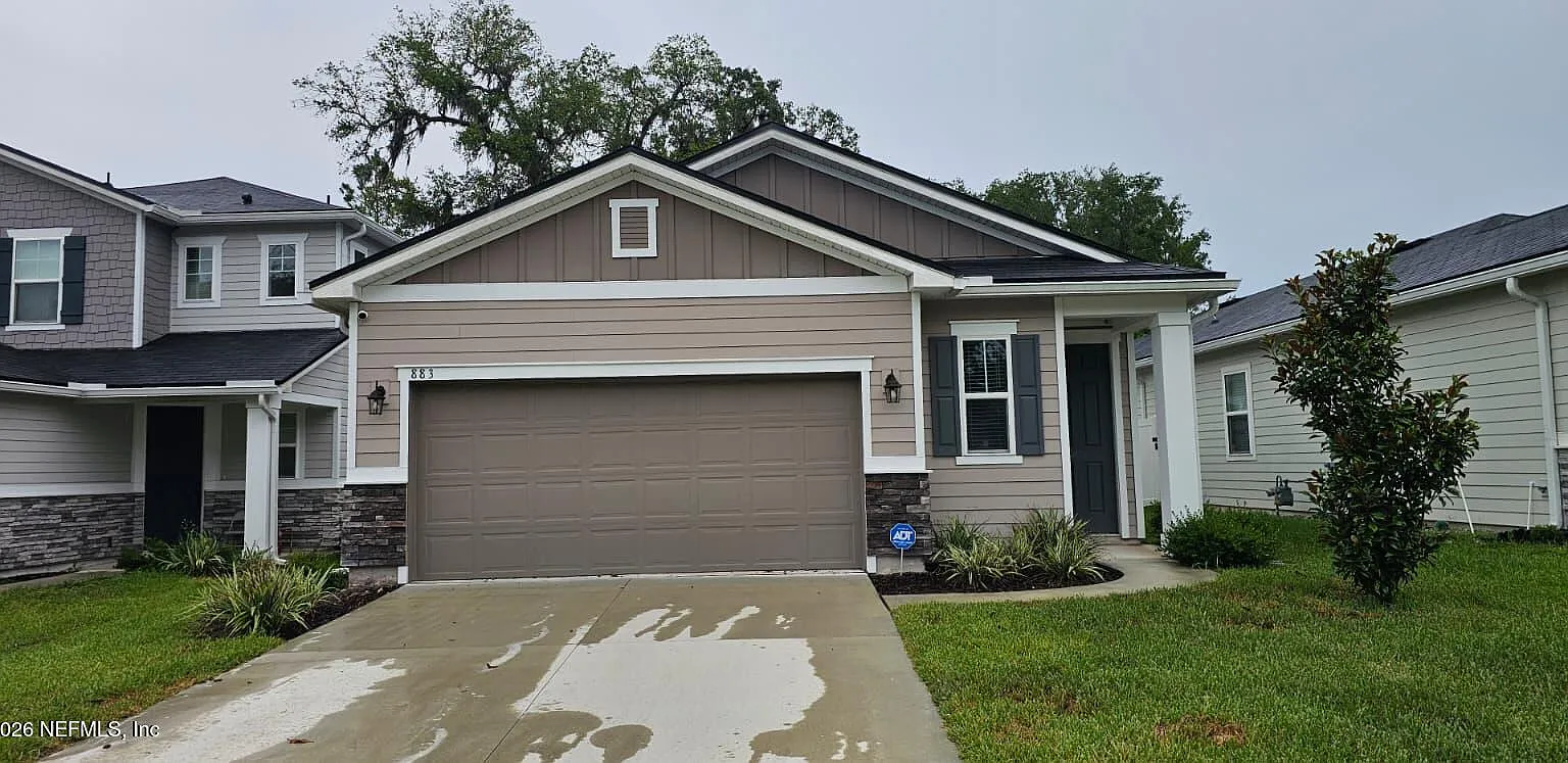 3 bed, 2.0 bath, 1696 sqft, $2,100 — Photo 1