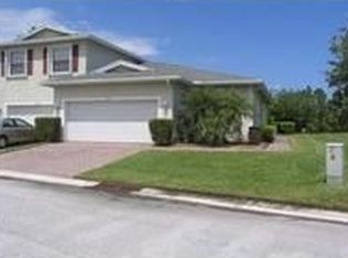 632 NE Bent Paddle Ln, Port Saint Lucie, FL 34983