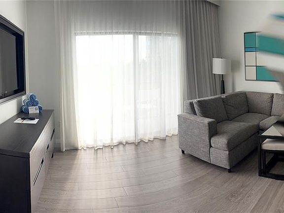 5th image of 14501 GROVE RESORT AVENUE #3220