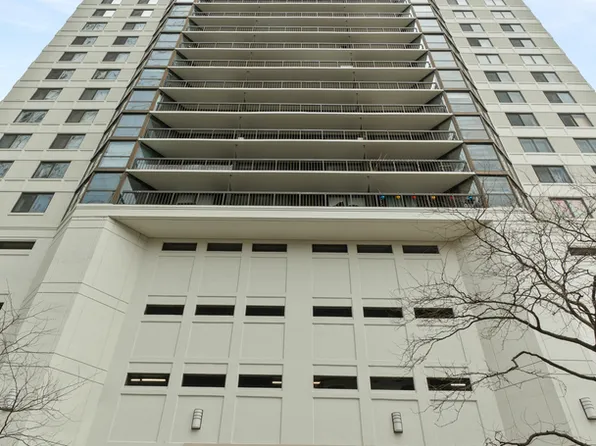33 W Delaware Pl APT 18H, Chicago, IL 60610