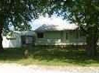 611 W Hawliette Ct, Peoria, IL 61614
