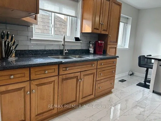 235 Louis Dr — Photo 3
