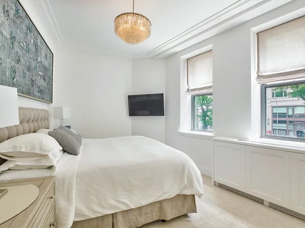 235 West 75th Street image 7 of 12