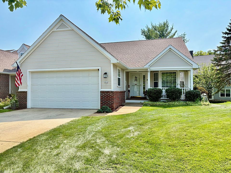 1st image of 874 Chamberlain Ct #9