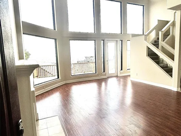 807 Kipp Ave #A, Kemah, TX 77565