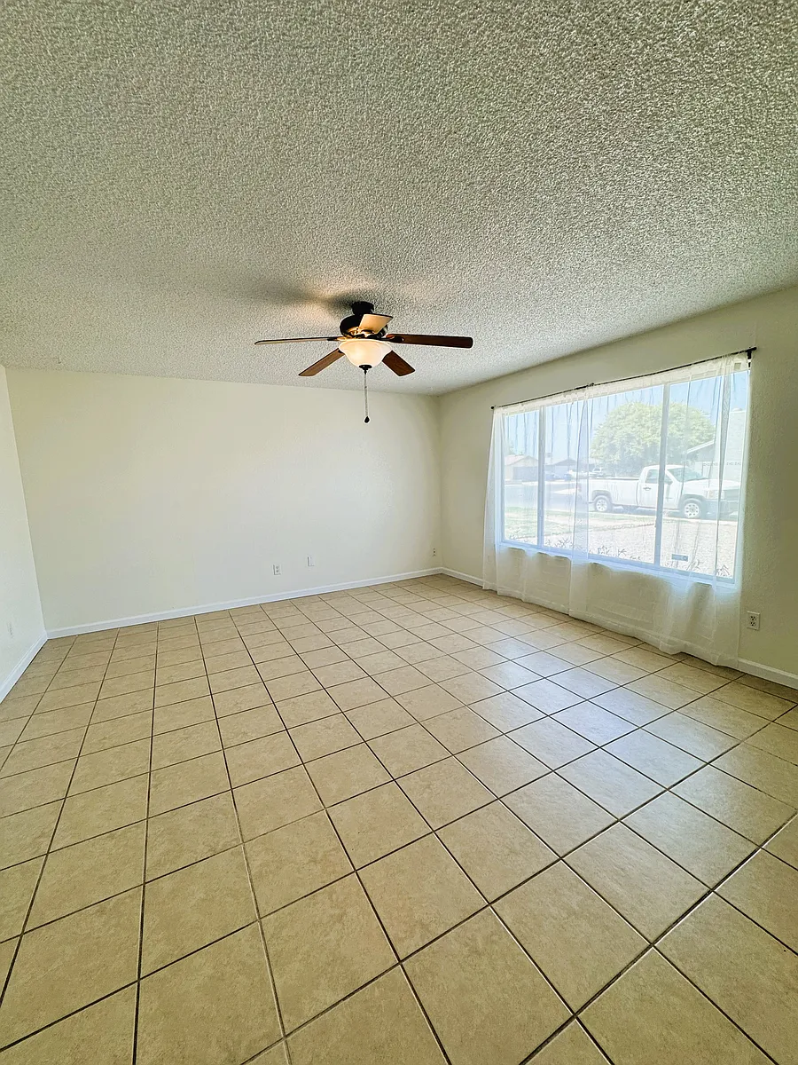 Building Photo - 2153 S 29th Ave