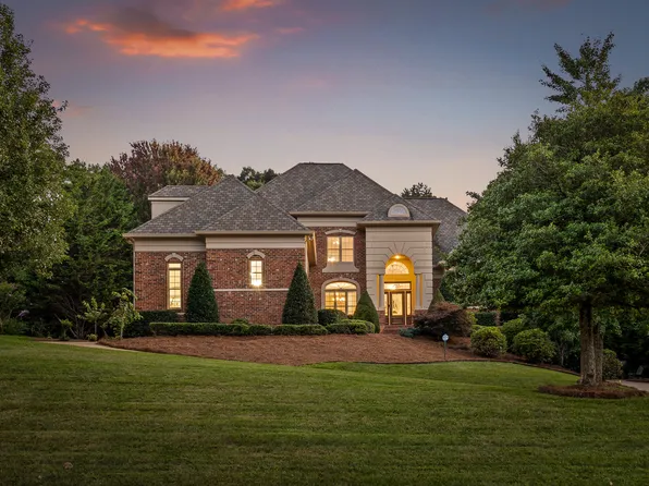 17 Mountain Orchard Path, Signal Mountain, TN 37377