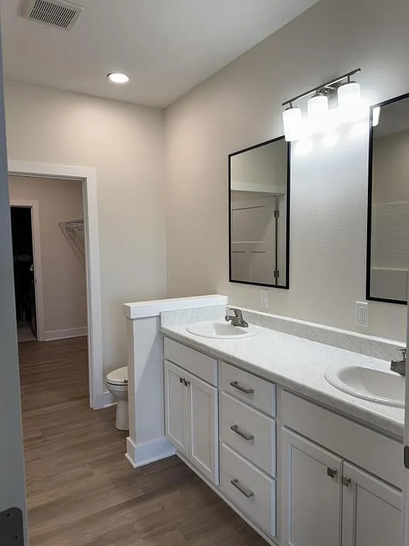 1106 Emerald Cove Drive, Clear Lake, IA 50428 — Photo 3
