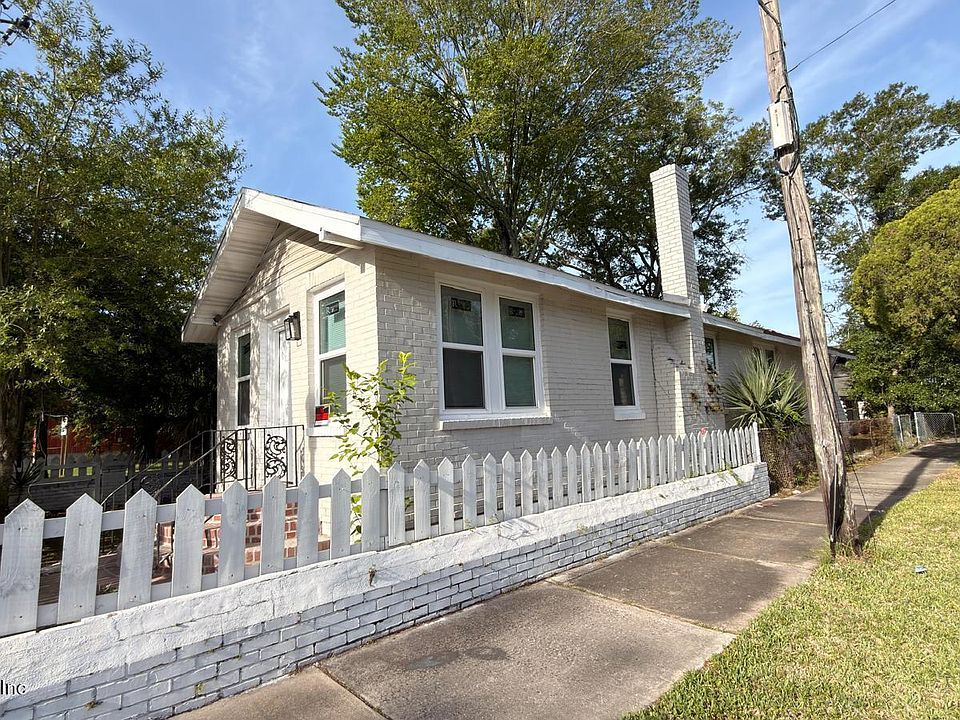 1st image of 1728 MYRTLE Avenue N