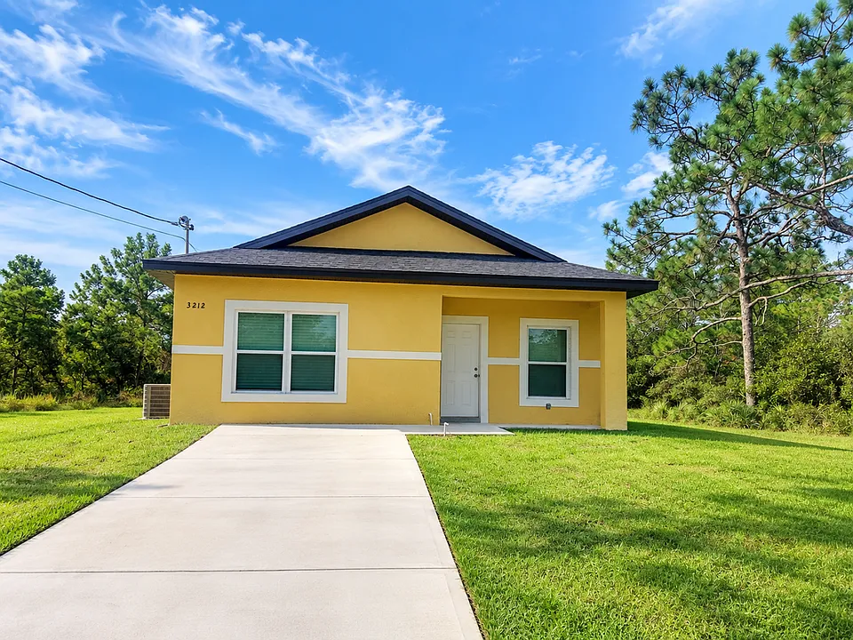 3212 Oleander Dr