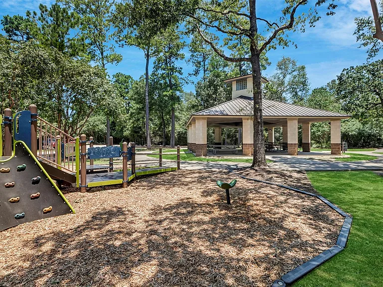218 Blushwood Pl — Photo 22