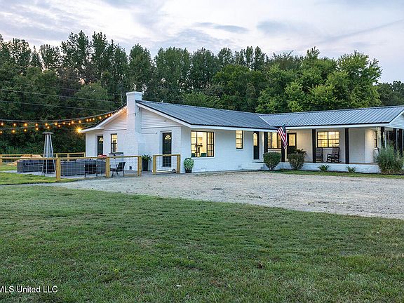 3rd image of 4336 S Red Banks Rd