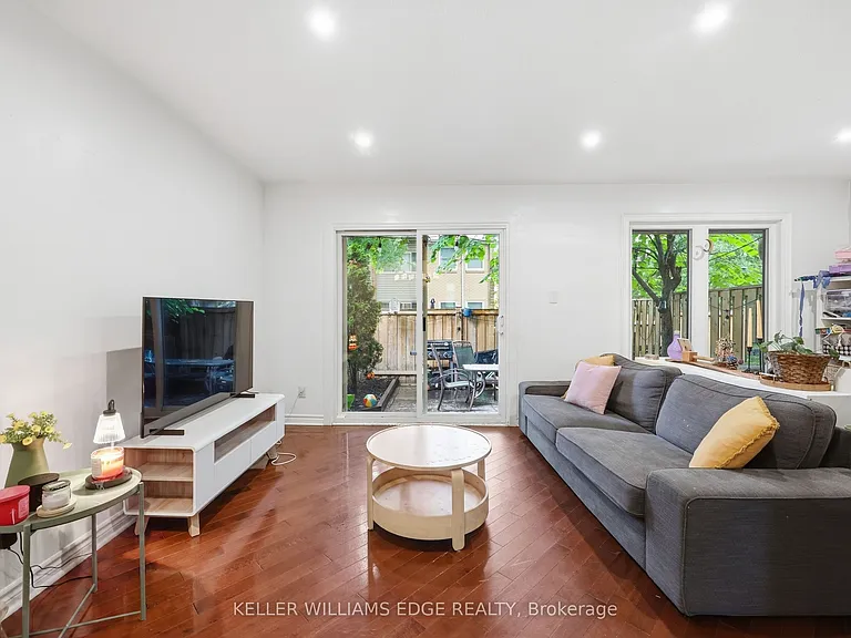 1270 Gainsborough Dr #5 — Photo 6