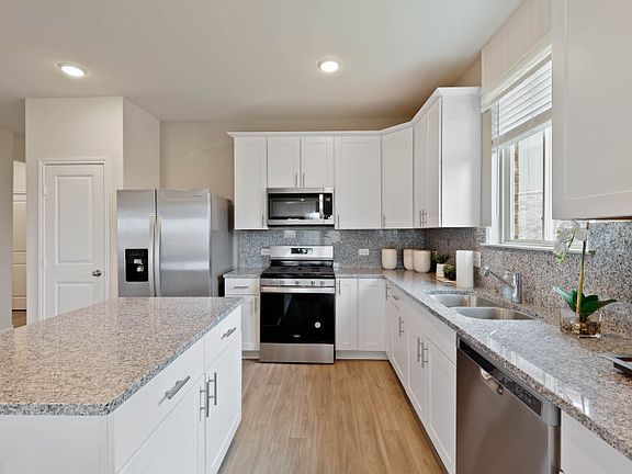 Spacious Kitchen Area