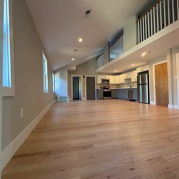 944 East St #3 — Photo 13