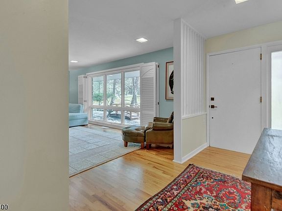 3rd image of 259 Long Meadow Rd