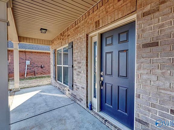 2nd image of 411 E Mossyleaf Dr