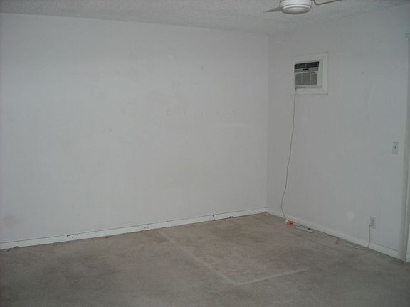 4th image of 358 Chatham S #R