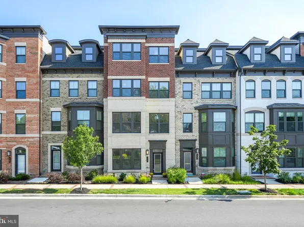 115 Pleasant St NW Unit 5, Vienna, VA 22180