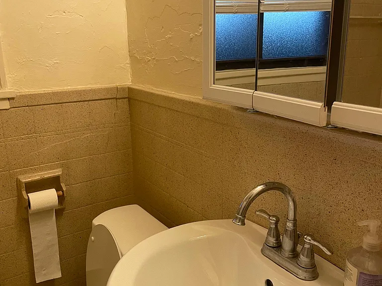 5914 Walnut St #302 — Photo 16