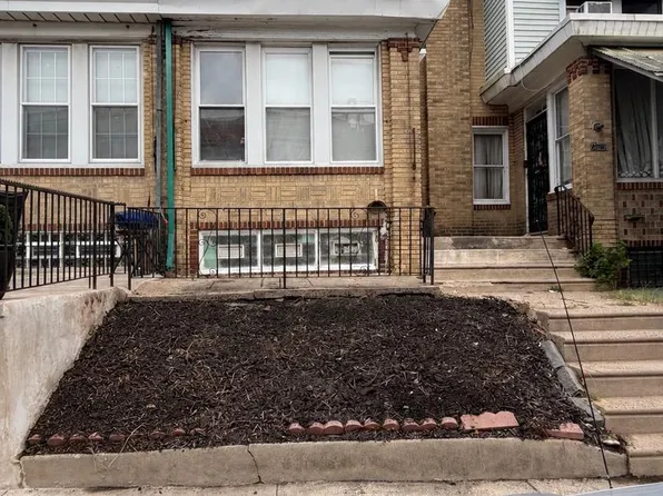 2105 Melvin St, Philadelphia, PA 19131
