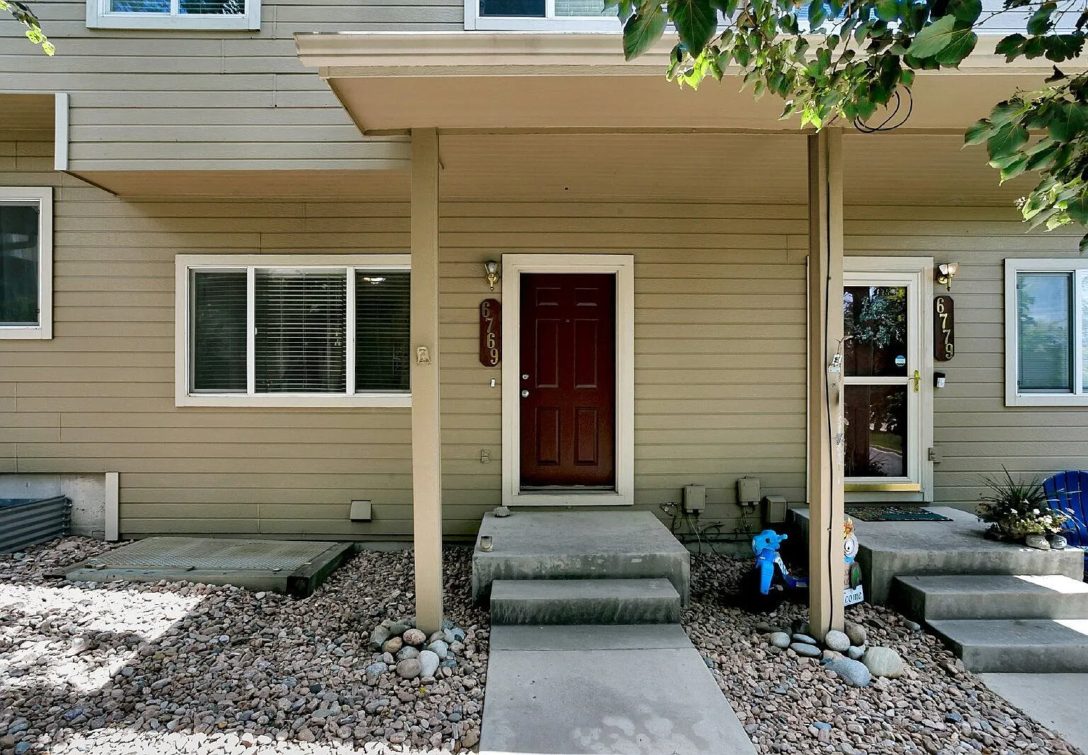 2 bed, 2.5 bath, 1764 sqft, $1,800 — Photo 3