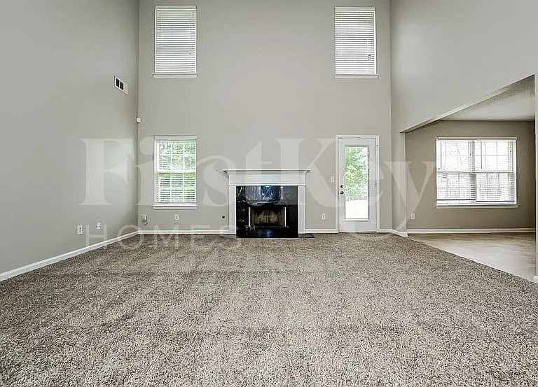 11768 Registry Blvd — Photo 2
