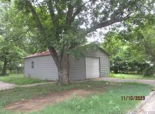 718 Carter St SE, Ardmore, OK 73401