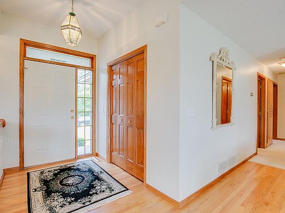 3rd image of 4596 Allendale Dr
