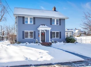 14 Smith St, Babylon, NY 11702