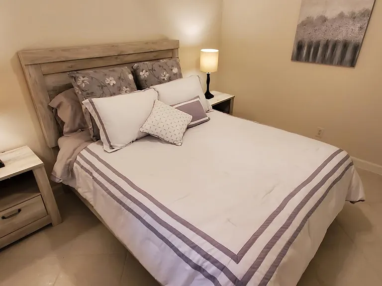 2300 Hidden Lake Dr #7 — Photo 18