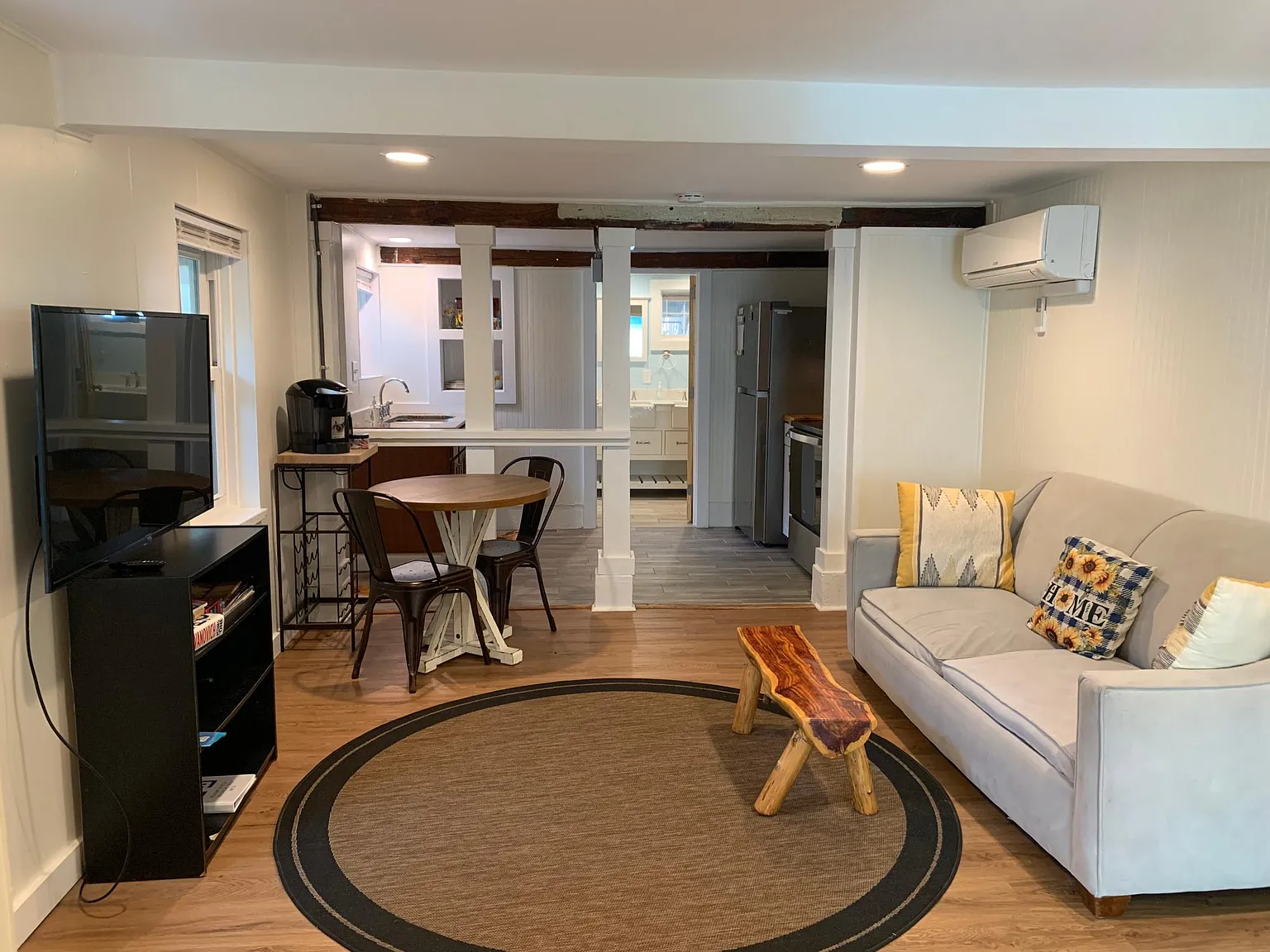 2 bed, 800 sqft, $3,800 — Photo 4
