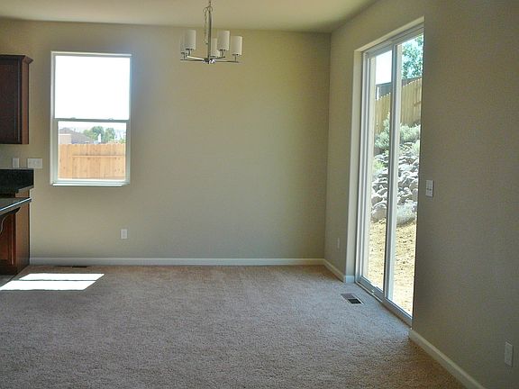 Dining great room combo