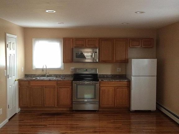 2nd image of 239 Prairie Dr