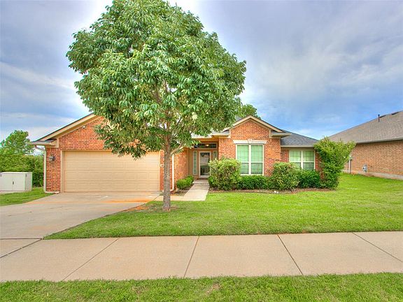 2nd image of 805 Sedona Dr