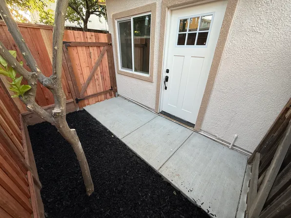 2320 Maho Bay Cir, Pittsburg, CA 94565