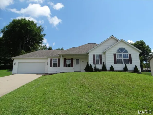2432 Cheetah Ln, Cape Girardeau, MO 63701