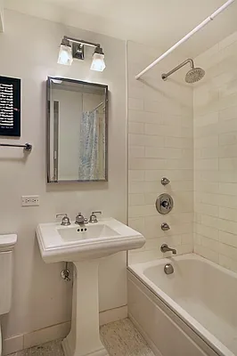 Rented by Owner | media 22