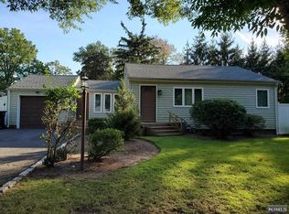 199 Reid Way, Paramus, NJ 07652